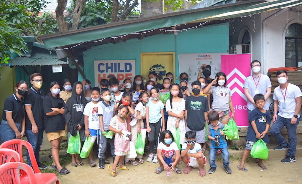 Daiso Japan PH donates toys, art supplies for street children ...